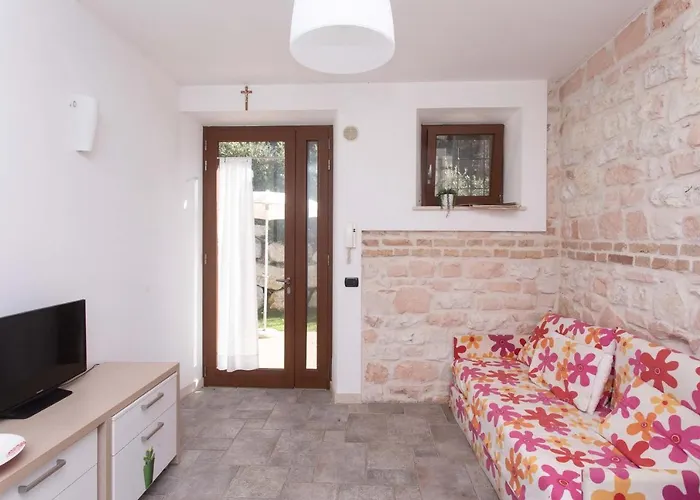 A05 - Massignano, Bilocale Immerso Nel 3 *